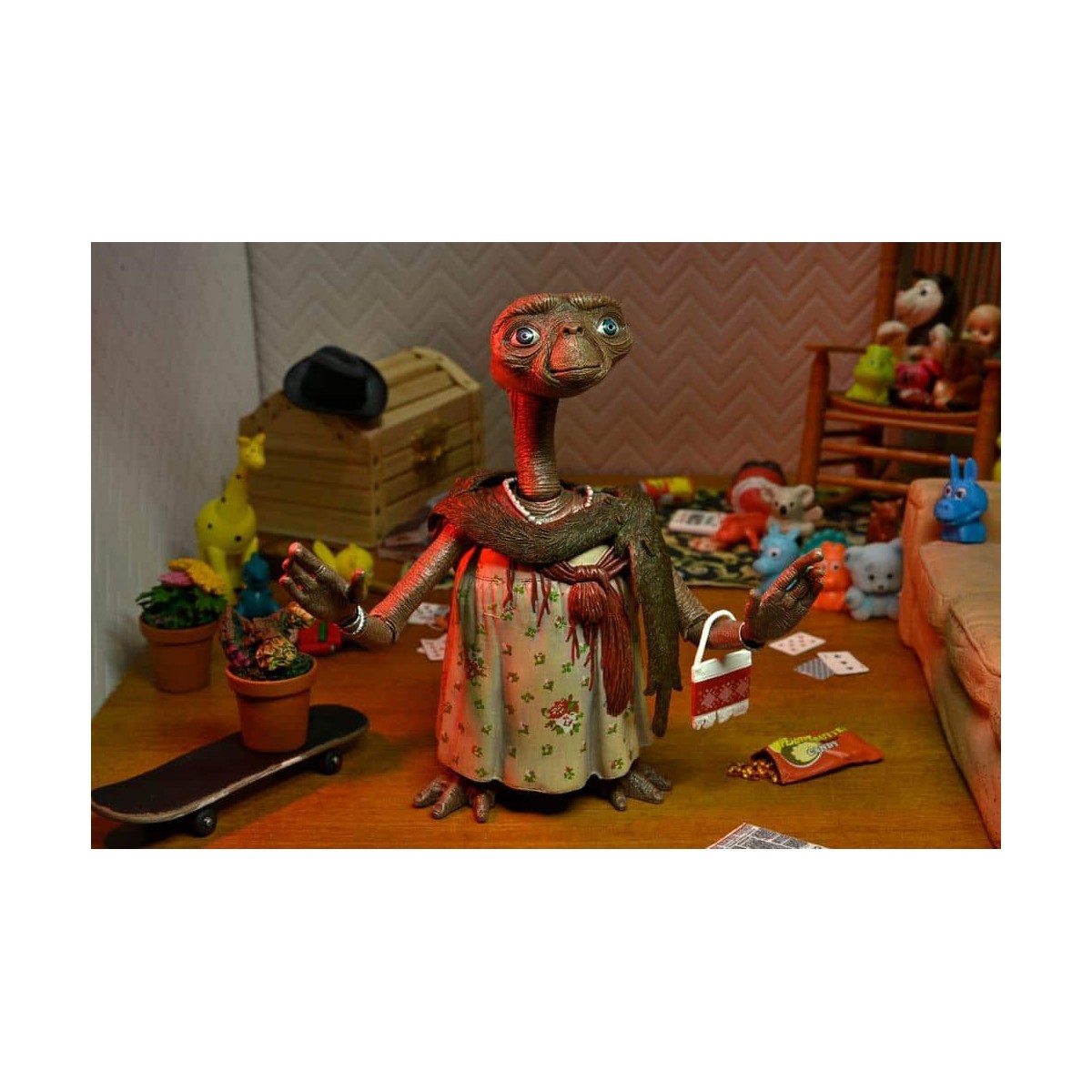 Neca - E.T. The Extra Terrestrial - Ultimate Dress Up E.T.