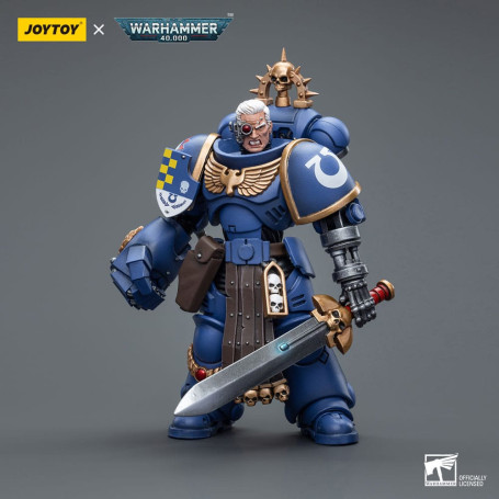 JoyToy Space Marines - Ultramarines - Ultramarines Lieutenant with Power Fist 1/18 - Warhammer 40K