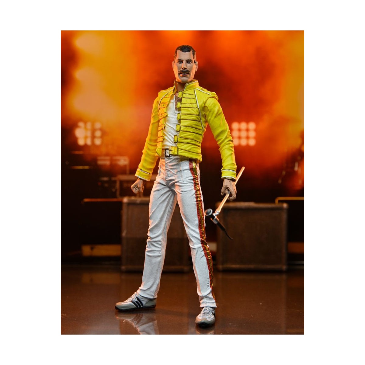 Neca Queen - Freddie Mercury (Yellow jacket) Live at Wembley Stadium 86