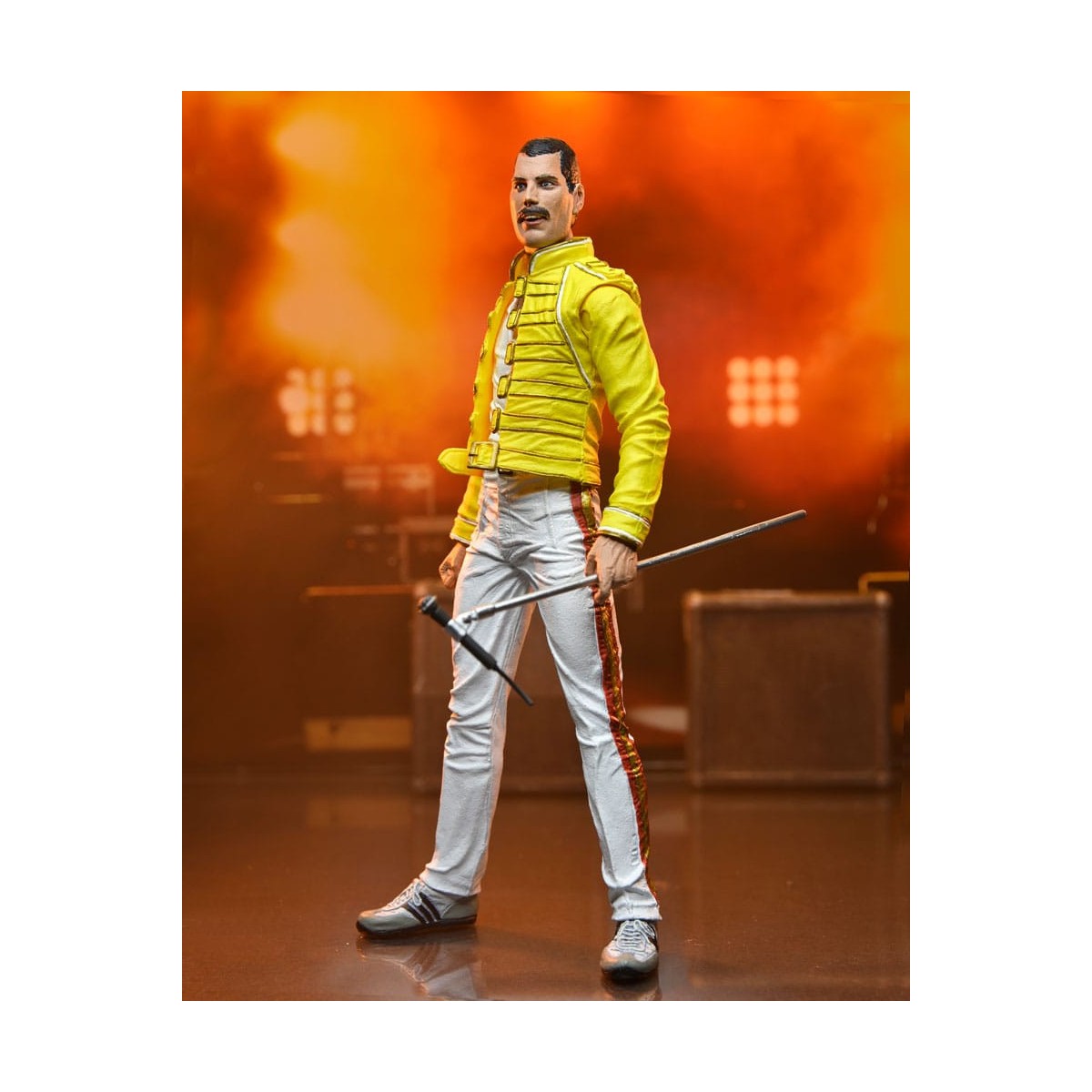 Neca Queen - Freddie Mercury (Yellow jacket) Live at Wembley Stadium 86