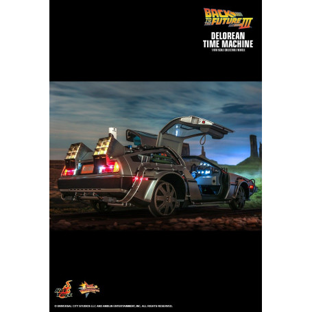 Hot Toys - Back to the Future 3 1/6 Delorean - BTTF3