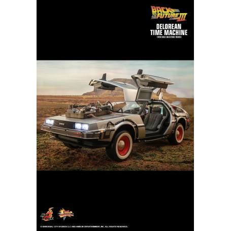 Hot Toys - Back to the Future 3 1/6 Delorean - BTTF3