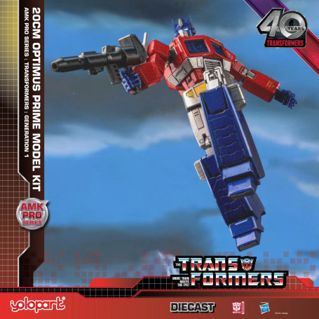 Yolopark - Transformers OPTIMUS PRIME - Generation One AMK PRO Series Model Kit