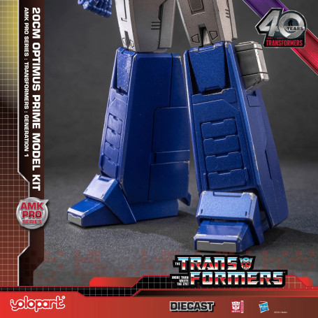 Yolopark - Transformers OPTIMUS PRIME - Generation One AMK PRO Series Model Kit