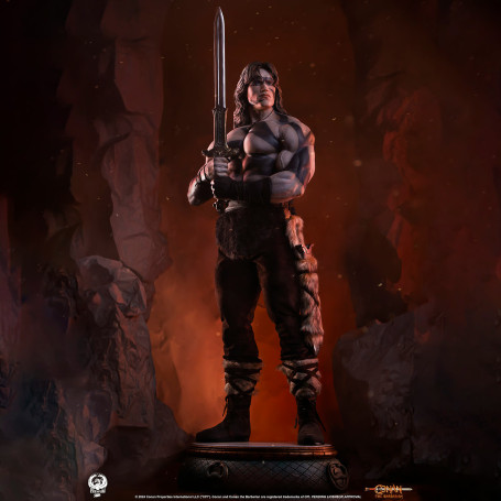 PCS Collectibles - CONAN WARPAINT 1/2 scale statue