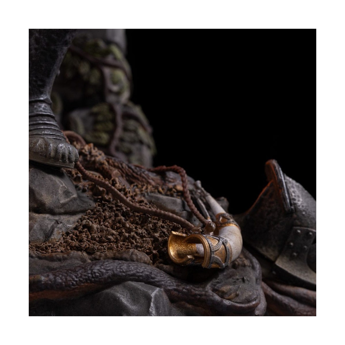 Iron Studios - Lurtz, Uruk-Hai Leader - Lord of the Rings - LOTR BDS Art Scale 1/10