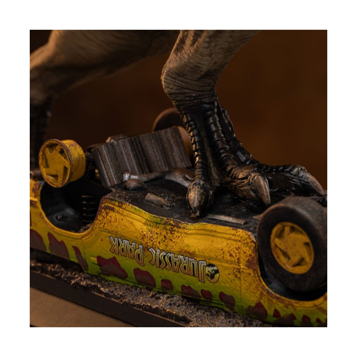 Iron Studios - T-Rex Attack - Jurassic Park Icons