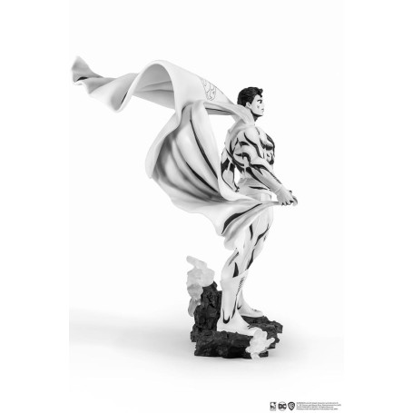 Pure Arts - PX Statuette - Superman Black & White Version 1/8