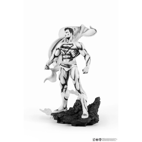 Pure Arts - PX Statuette - Superman Black & White Version 1/8