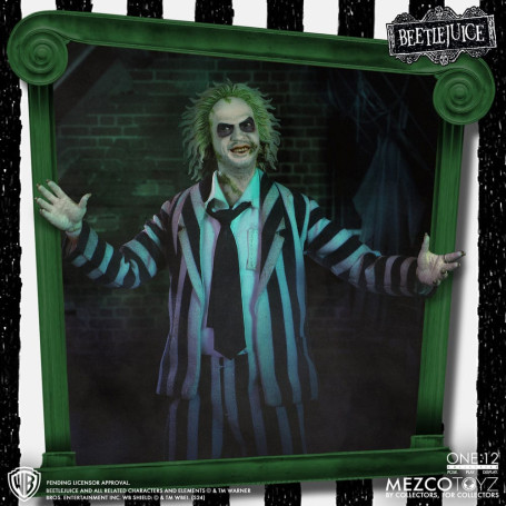 Mezco One 12 - Beetlejuice Deluxe Edition