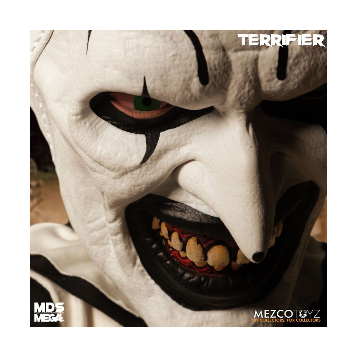 Mezco MDS Mega Scale - Art the Clown - Terrifying
