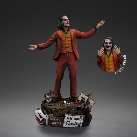 Iron Studios DC Comics - Joker (Arthur Fleck) Deluxe Arts Scale 1/10