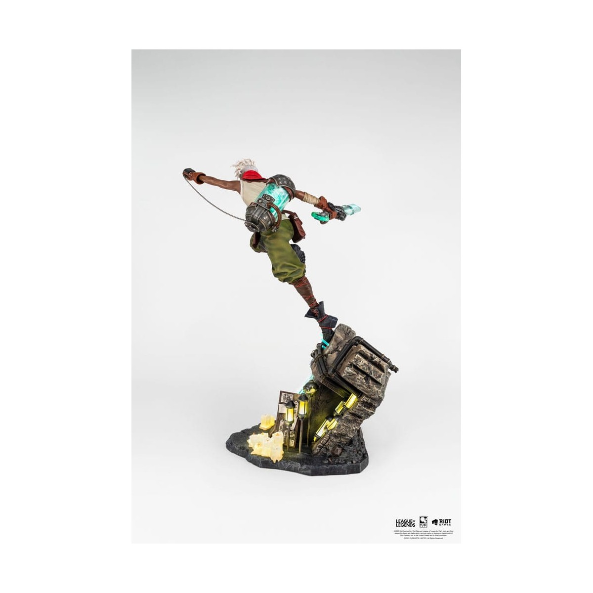 Pure Arts - League of Legends Ekko 1/4 Scale Statue