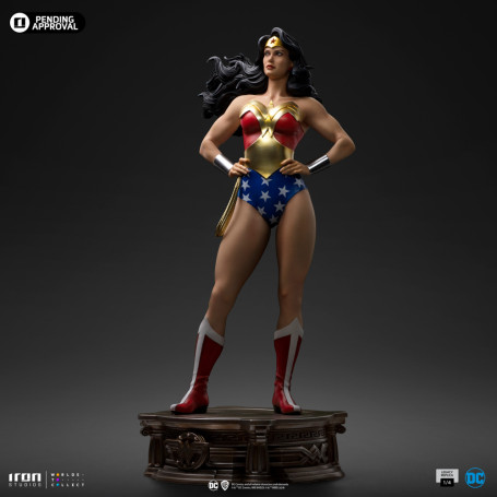 Iron Studios DC Comics - WONDER WOMAN DC TRINITY - Legacy Replica 1/4