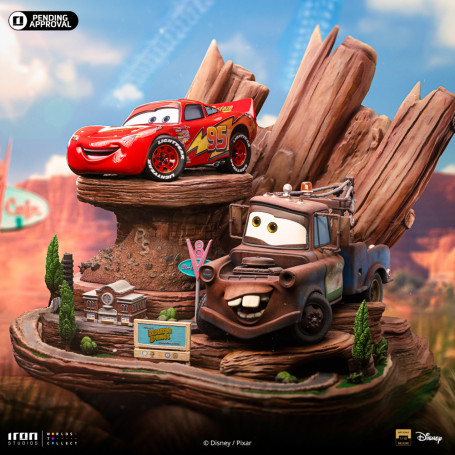 Iron Studios - Disney Pixar - Deluxe Art Scale Lightning McQueen & Tow Mater 1/10 - Cars