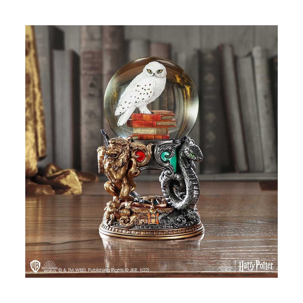 Nemesis Now - Harry Potter snow globe - Hedwig