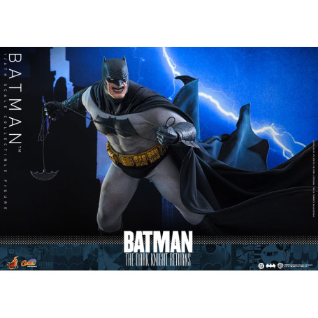 Hot Toys - BATMAN - Batman: The Dark Knight Returns Comic Masterpiece 1/6