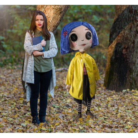 Kidrobot Coraline - Coraline with Button Eyes - Life-size doll 1/1