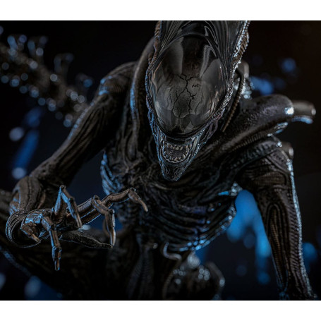 Hot Toys - Alien Romulus - Scorched Xenomorph MMS 1/6