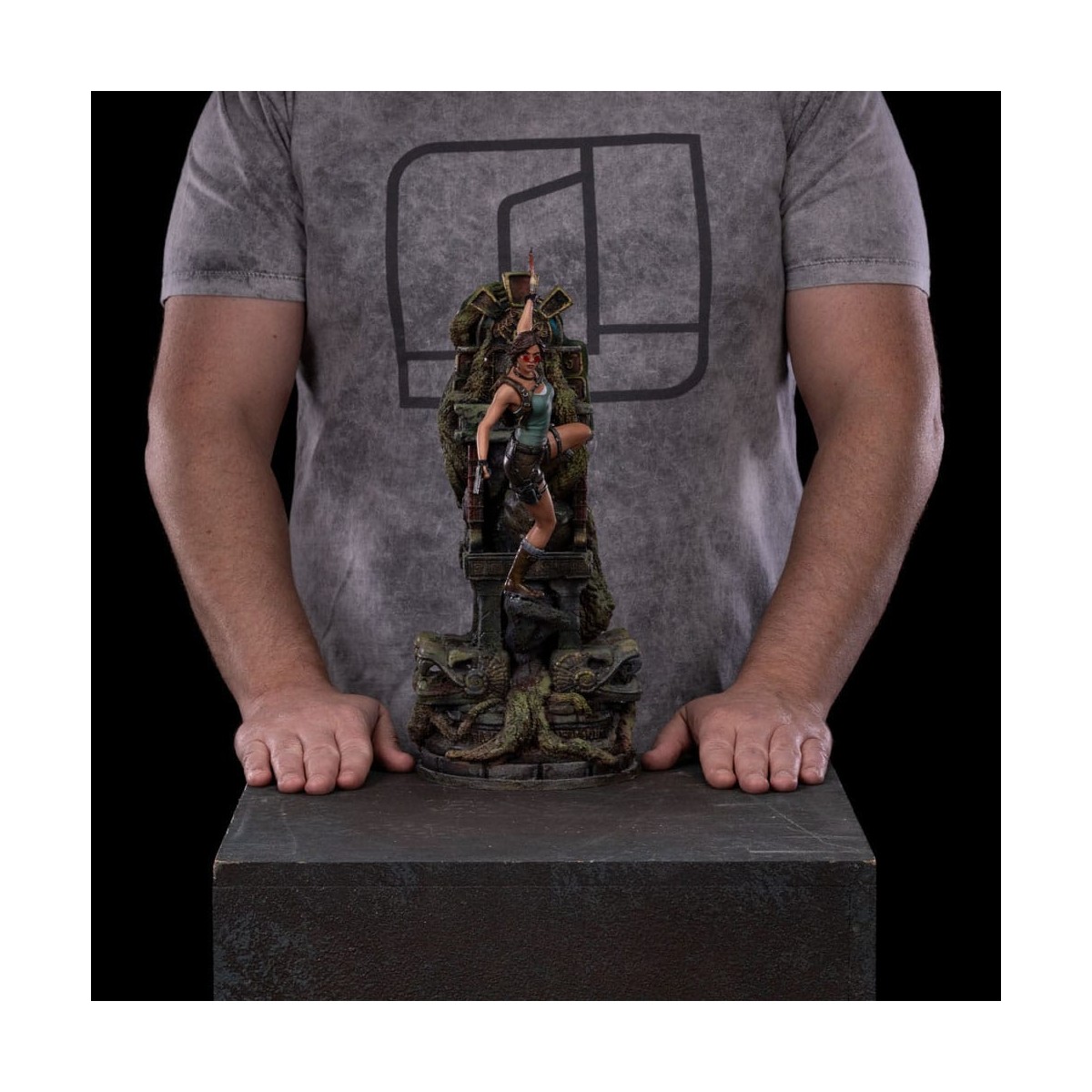 Iron Studios Tomb Raider - Lara Croft Deluxe Art Scale 1/10 - CCXP 2024
