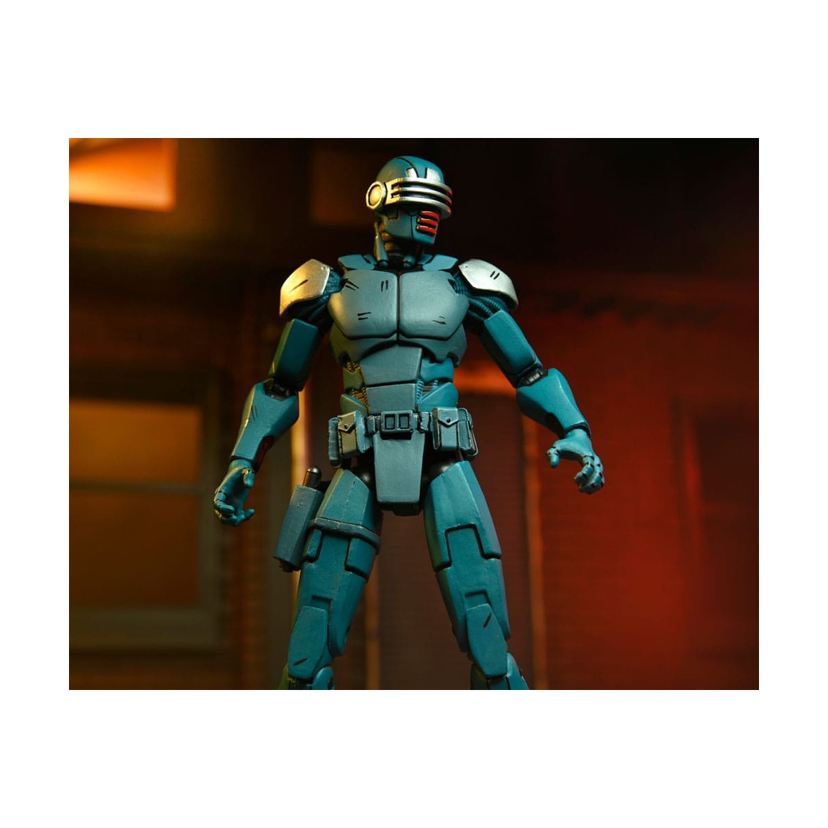 NECA - IDW Comics - Ultimate SYNJA PATROL BOT - The Last Ronin - TMNT - Teenage Mutant Ninja Turtles