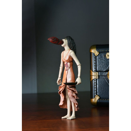 Neca - Puppet Master - Toulon's Puppet Case & Leech Woman