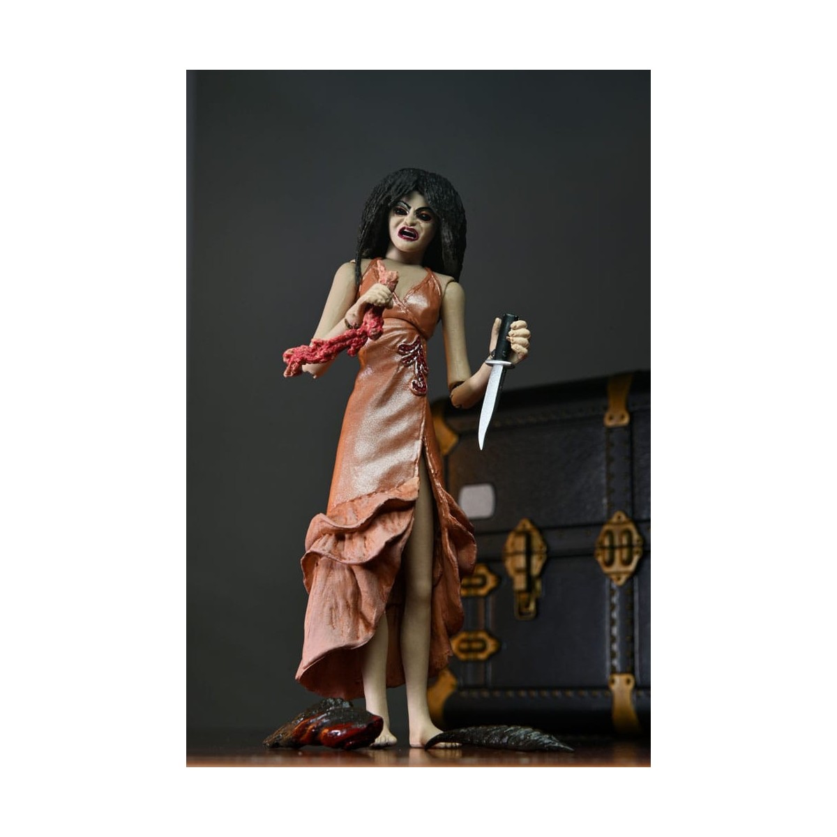 Neca - Puppet Master - Toulon's Puppet Case & Leech Woman