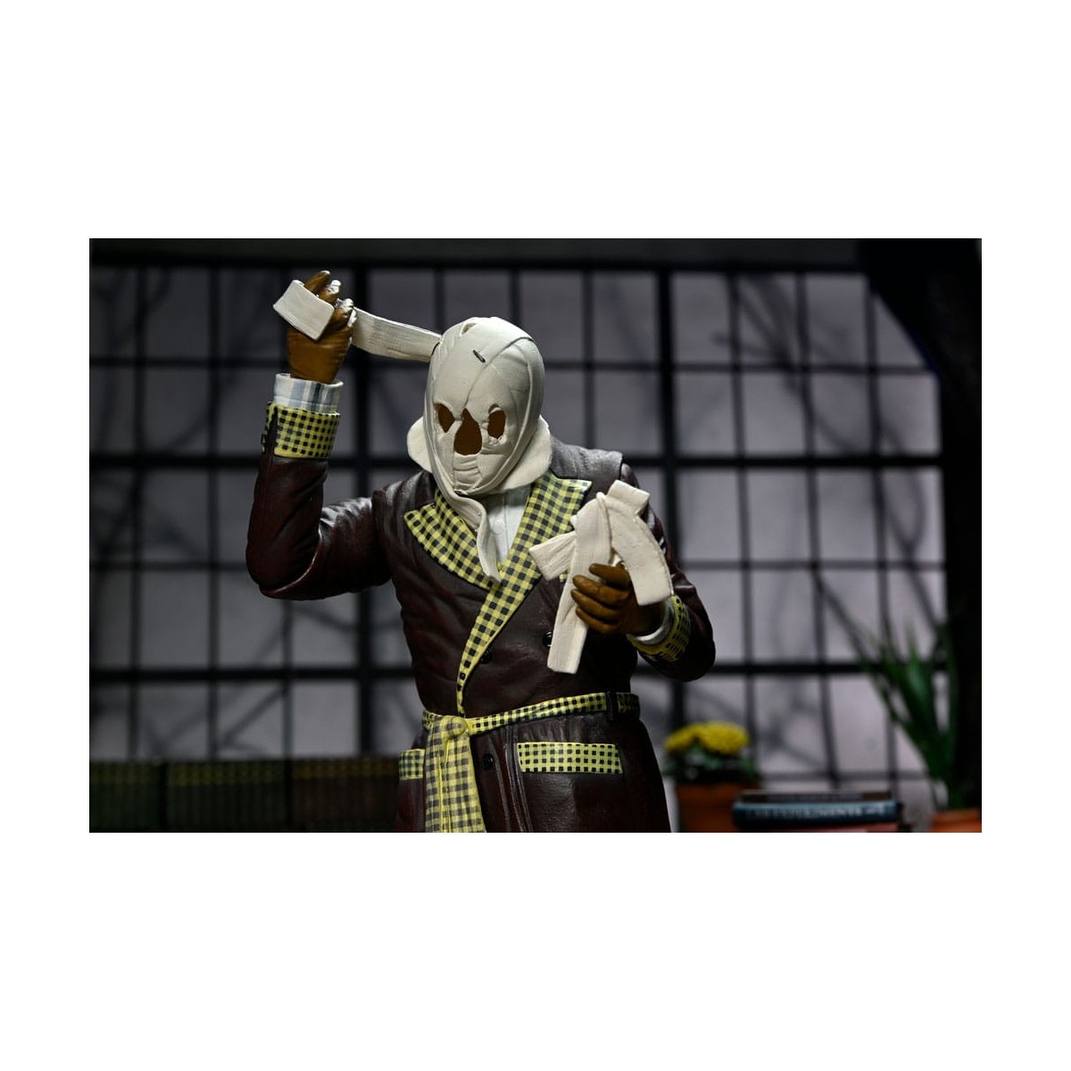 NECA - Ultimate The Invisible Man Kemp House (Color) - Universal Monsters