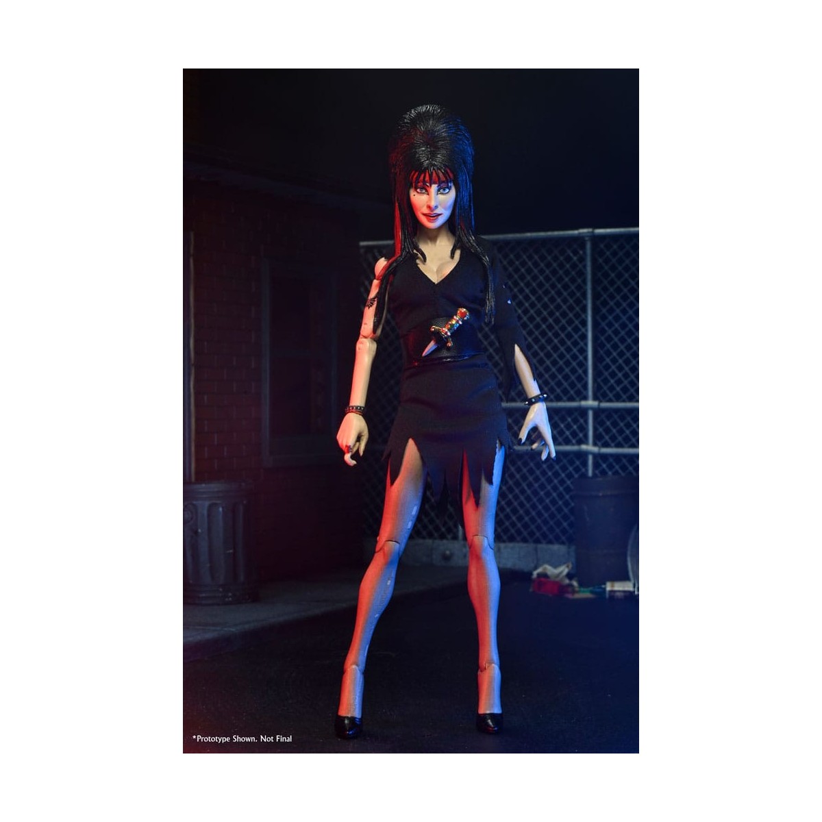 Neca - Elvira Mistress of the Dark - Commando Elvira - Retro Cloth