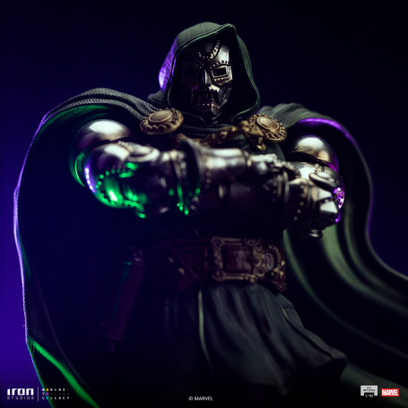 Iron Studios Marvel - DR. Doom 1/10 BDS Art Scale - Infinity Gauntlet Diorama