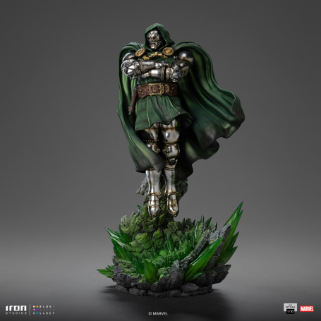 Iron Studios Marvel - DR. Doom 1/10 BDS Art Scale - Infinity Gauntlet Diorama