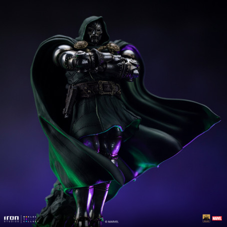 Iron Studios Marvel - DR. Doom 1/10 Deluxe Art Scale - Infinity Gauntlet Diorama