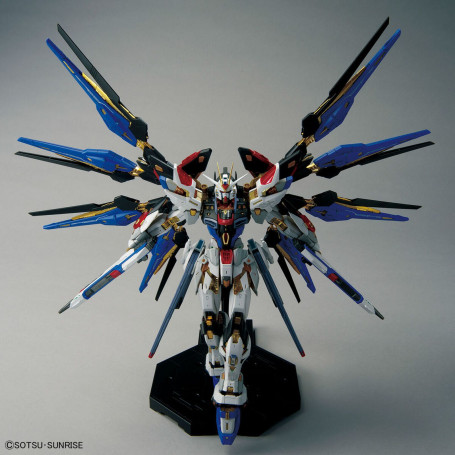 Bandai - Gunpla - 1/100 MGEX - ZGMF-X20A Strike Freedom Gundam - Gundam Seed Destiny