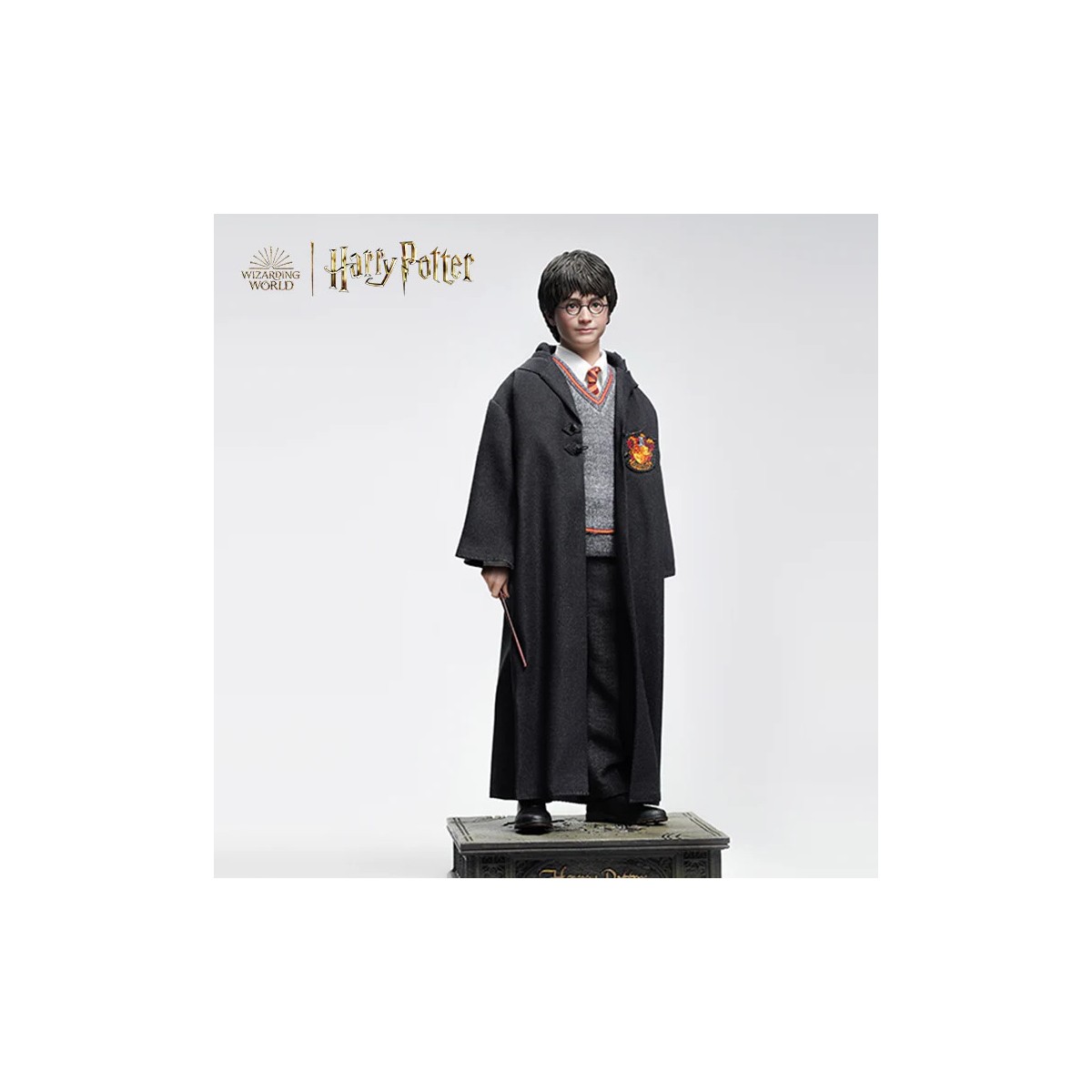 INART - Harry Potter 1/6 Scale Collectible Figure - Standard Version