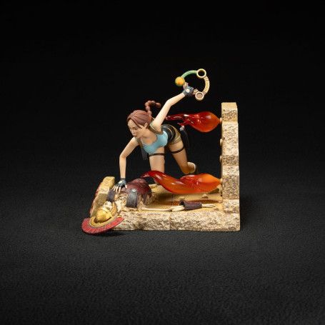 Dark Horse - Tomb Raider - Lara Croft Classic Era 1996