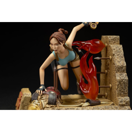 Dark Horse - Tomb Raider - Lara Croft Classic Era 1996