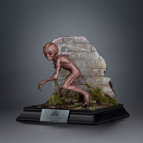 Iron Studios - I want to Believe - E.T. Varginha 1/10 BDS Art Scale