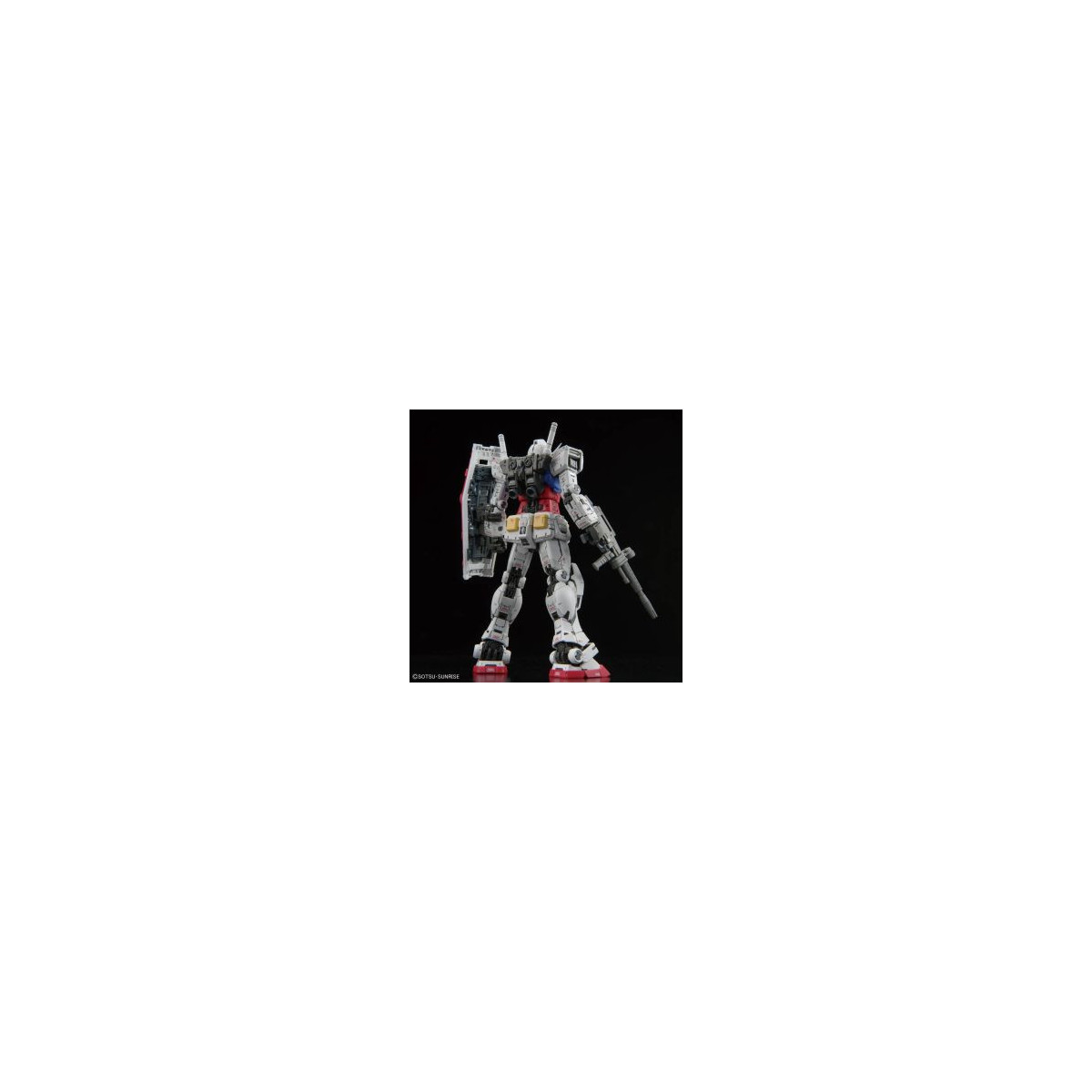 Bandai - Gunpla - 1/144 RG - RX-78-2 GUNDAM VER 2.0 - Mobile Suit Gundam