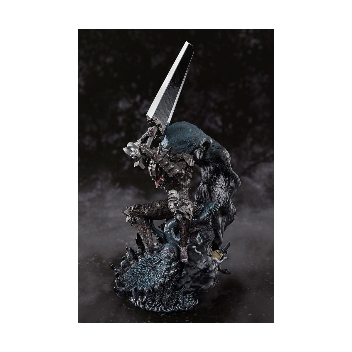 Bandai Tamashii - Guts Berserker Armor - Figuarts Zero Metal Touch - Berserk