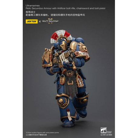 JoyToy - Space Marines II - Ultramarines Relic Secundus Armour with Artificer Bolt Rifle Chainsword and Bolt Pistol 1/18