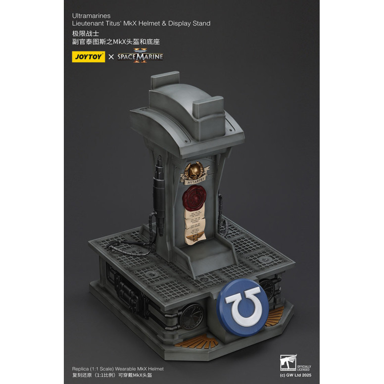 JoyToy - Space Marines II - Ultramarines Lieutenant Titus' MkX Helmet display-stand-11