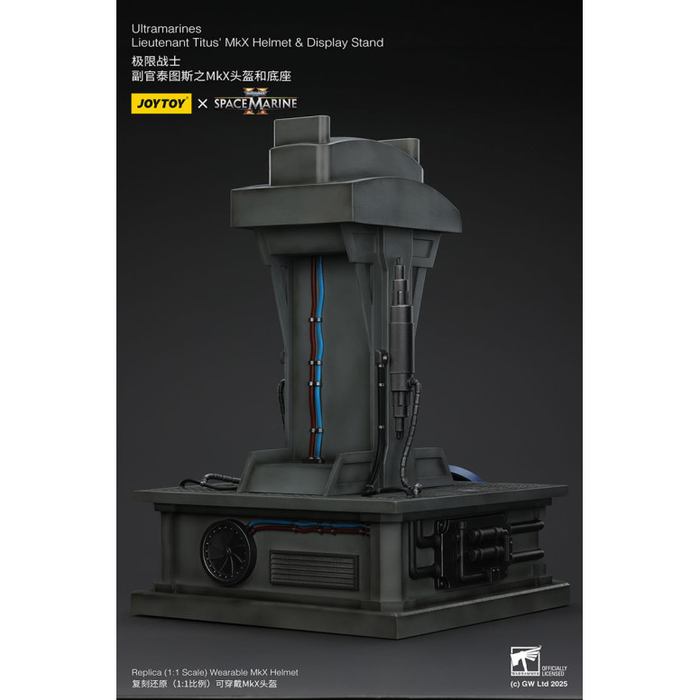 JoyToy - Space Marines II - Ultramarines Lieutenant Titus' MkX Helmet display-stand-11
