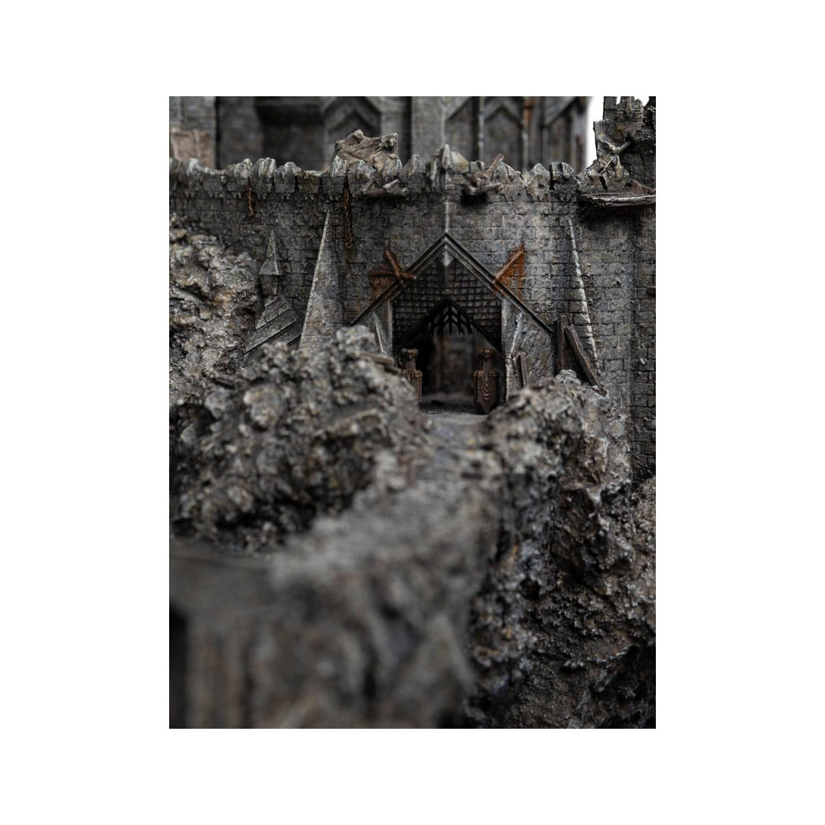 Weta - Cirith Ungol Limited Edition Environment - The Lord of the Rings - LOTR