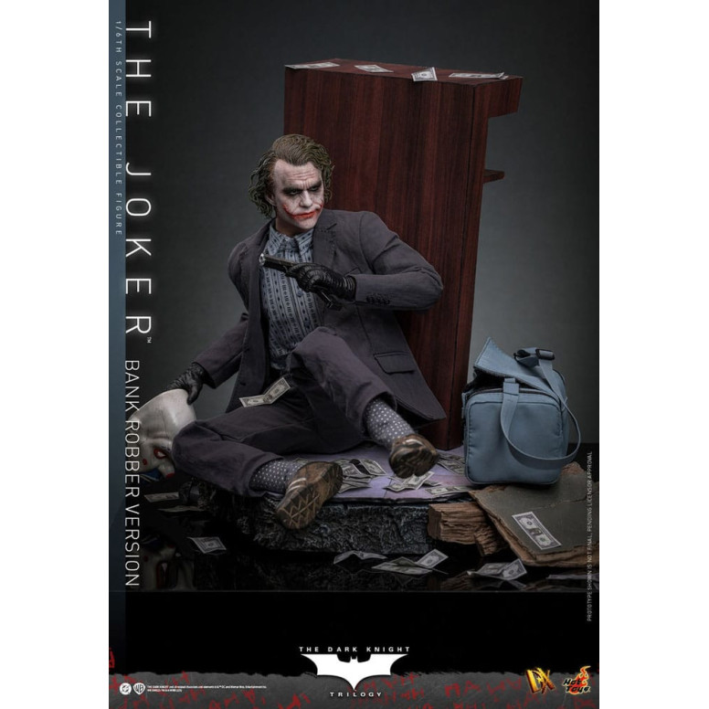 Hot Toys - The Dark Knight - The Joker (Bank Robber Version) MMS 1/6