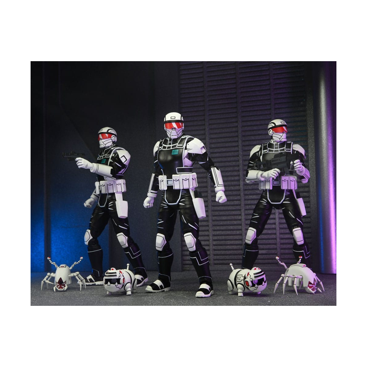 NECA - IDW Comics - Synja Commando with Mousers - The Last Ronin - TMNT