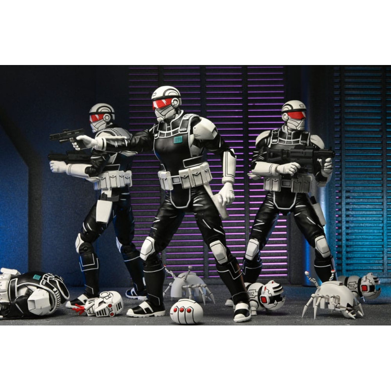 NECA - IDW Comics - Synja Commando with Mousers - The Last Ronin - TMNT