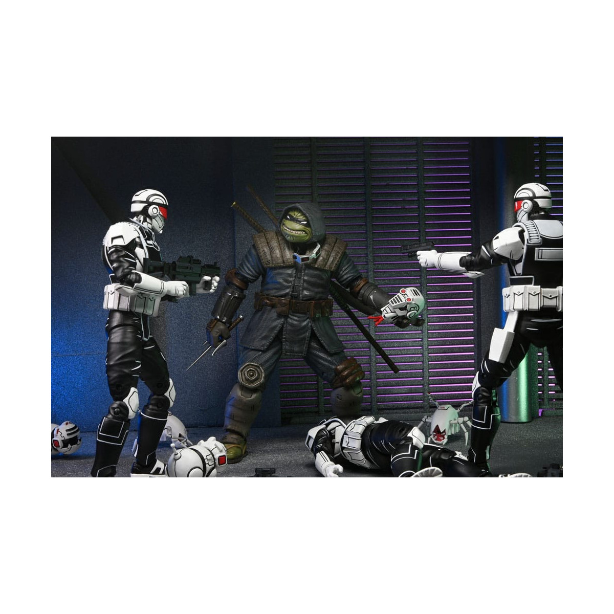 NECA - IDW Comics - Synja Commando with Mousers - The Last Ronin - TMNT