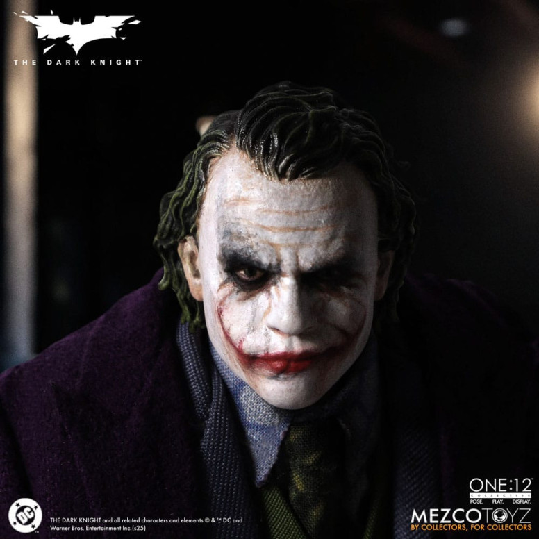 Mezco One 12 - Batman The Dark Knight - The Joker - DC Comics