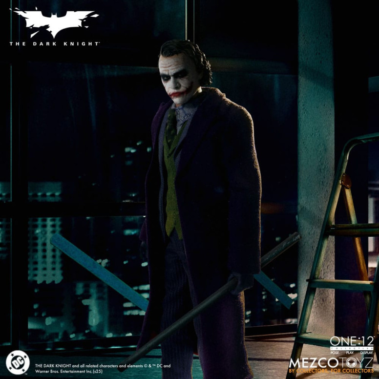 Mezco One 12 - Batman The Dark Knight - The Joker - DC Comics