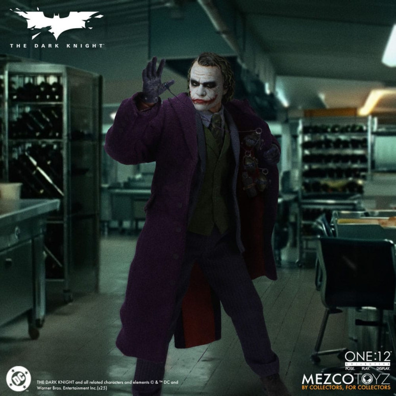 Mezco One 12 - Batman The Dark Knight - The Joker - DC Comics